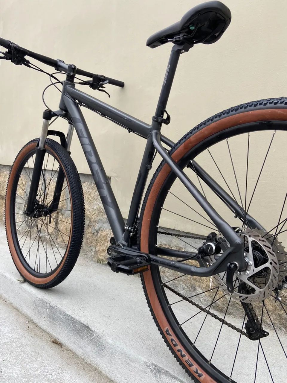 Bicicleta First aro 29 Shimano Alivio - Foto 3