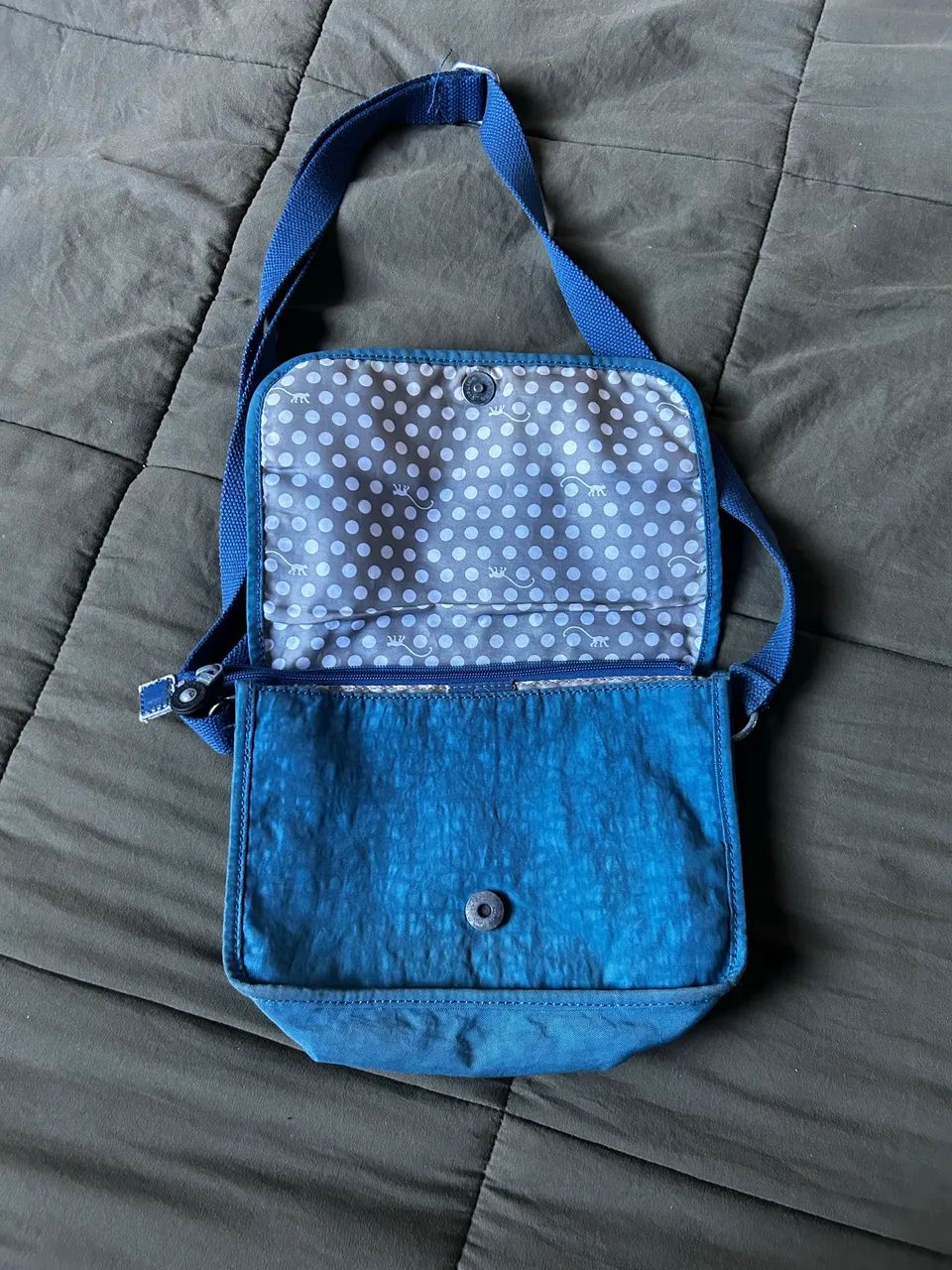Bolsa de ombro azul marinho Kipling  - Foto 3
