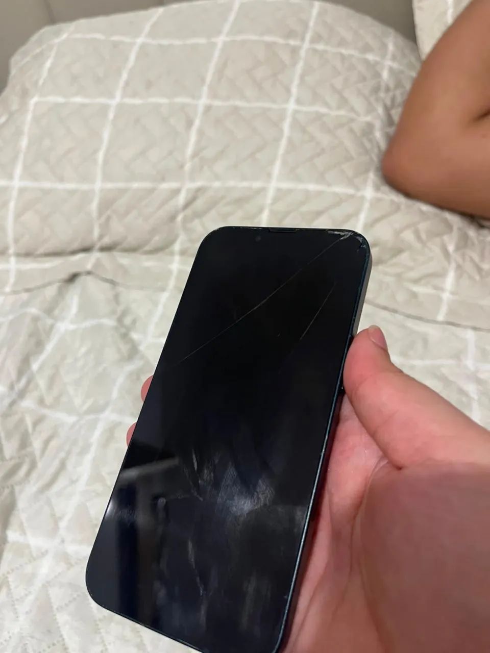 Vendo Iphone 13 128gb - Foto 2
