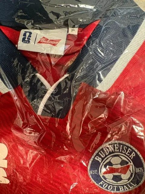 Jersey BUDWEISER FWC26 (Camiseta - P)  - Foto 3