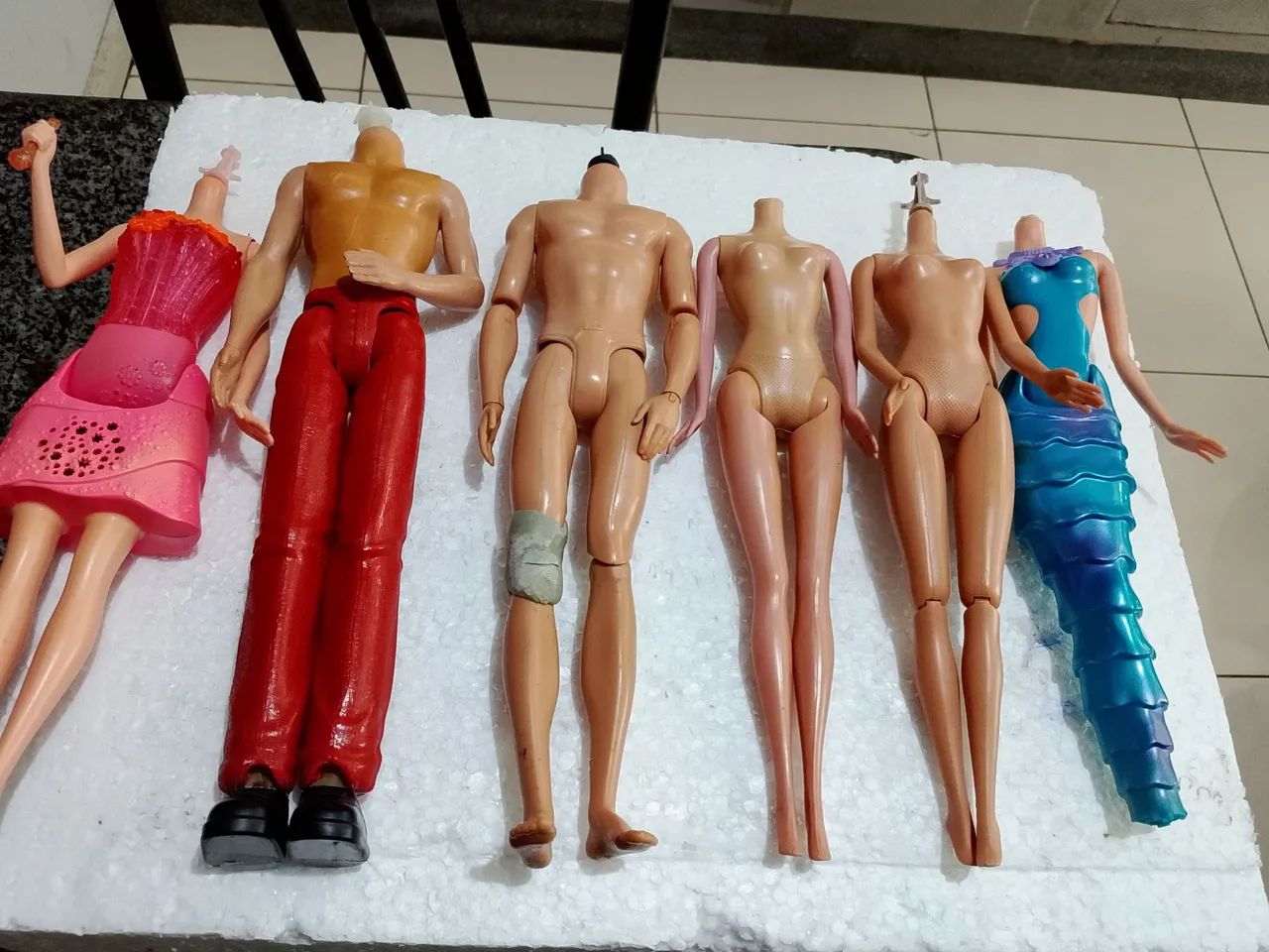 Lote de sucatas de corpos de bonecas Mattel 