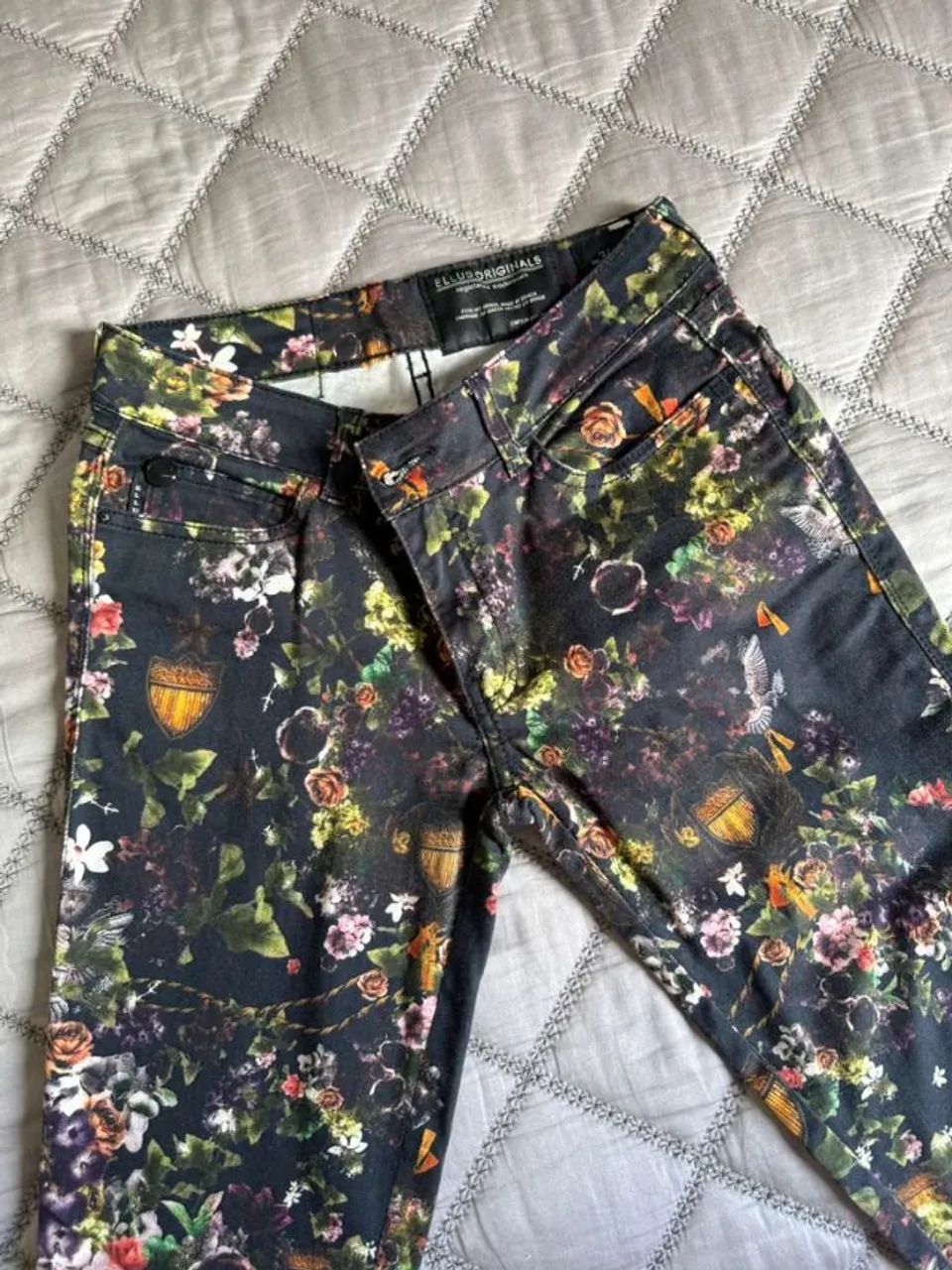 Calça Ellus preta floral  - Foto 4