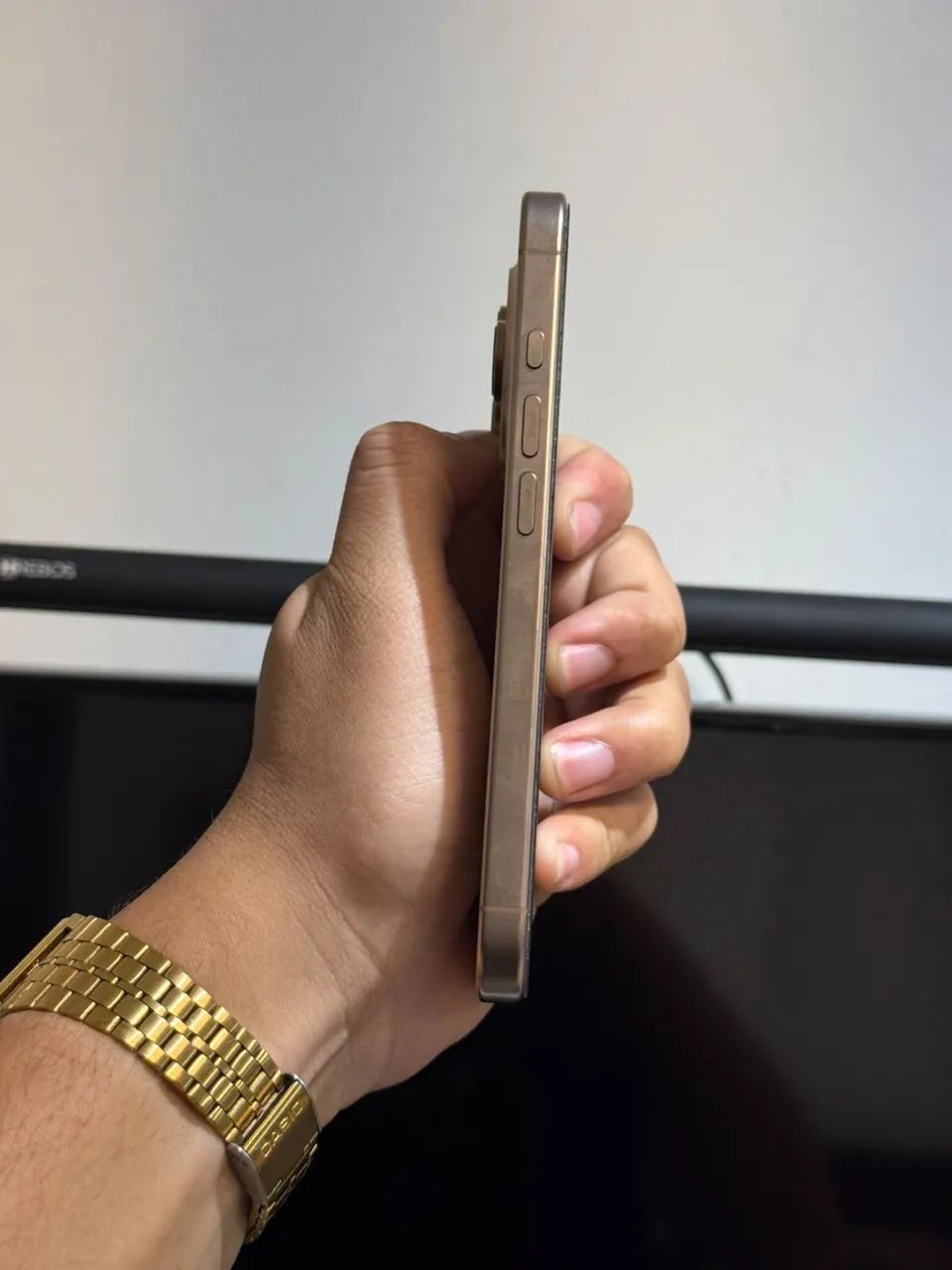 iPhone 16 Pro 128GB - Foto 4