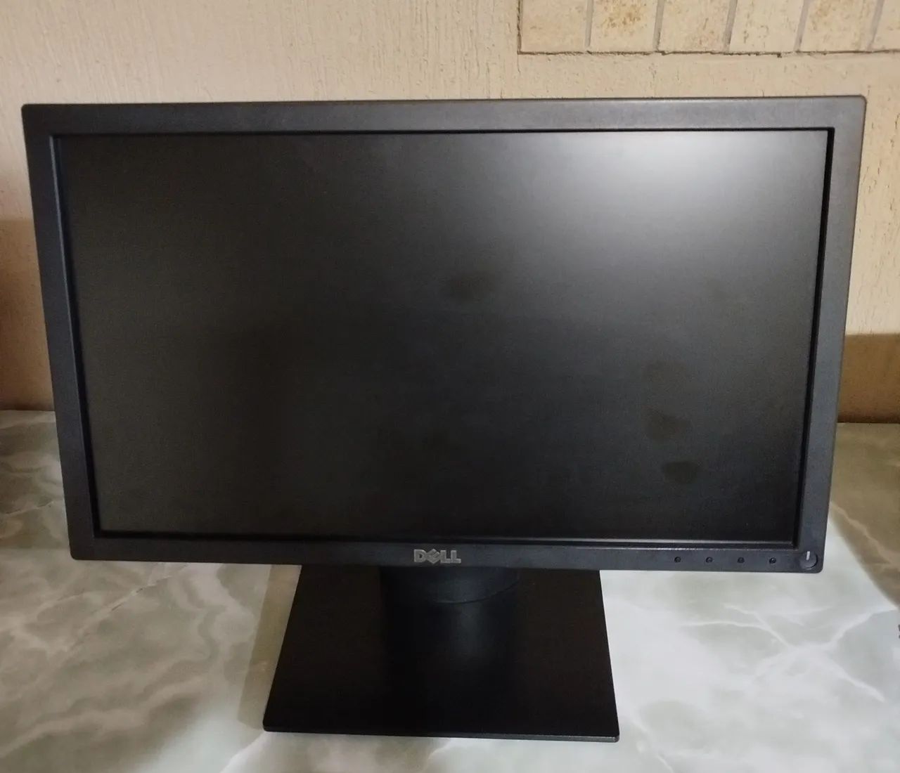 Monitor Dell modelo E1916H