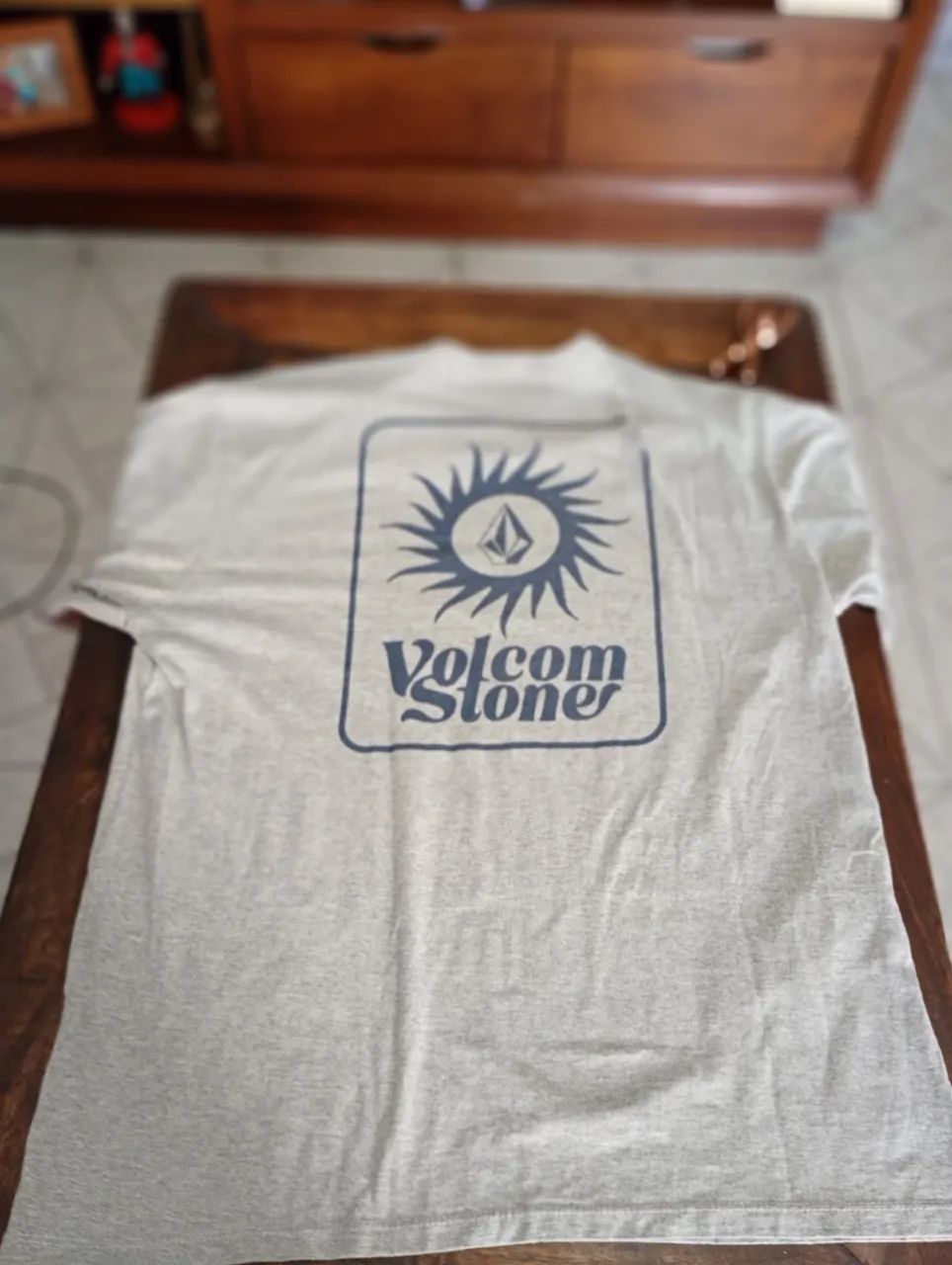 Camisetas da VOLCOM.  G