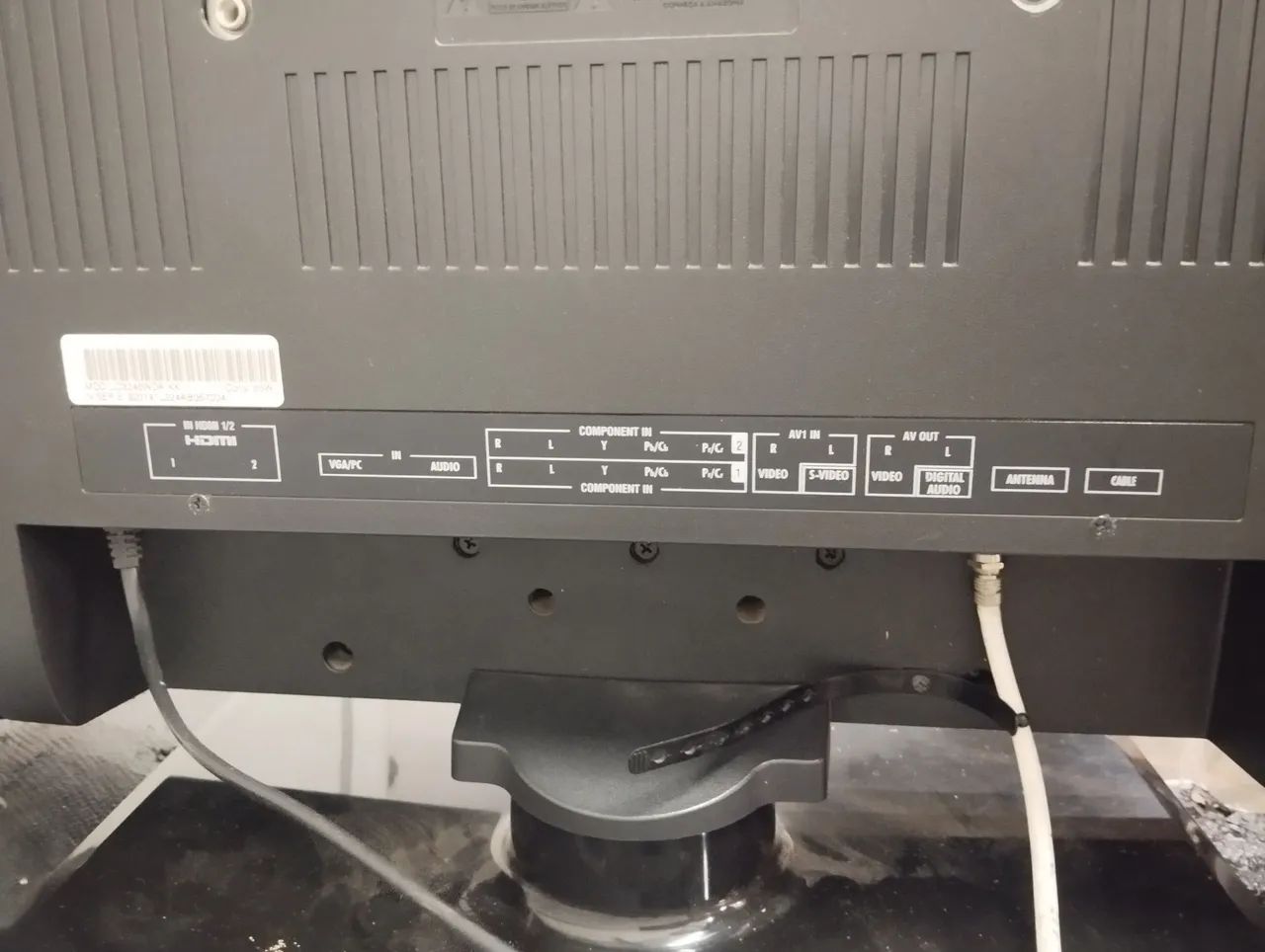 Vendo tv Semp 32 polegadas (não é smart) - Foto 3