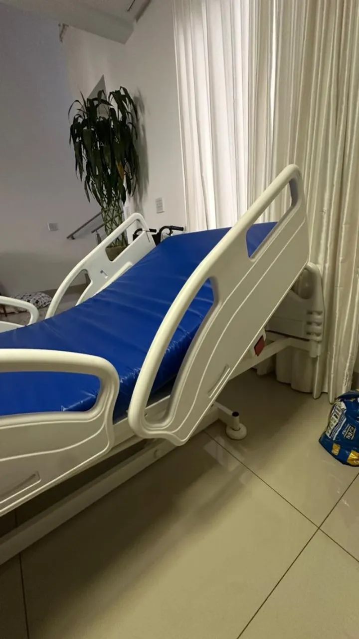 Cama Hospitalar Manual com 3 manivelas - Foto 2