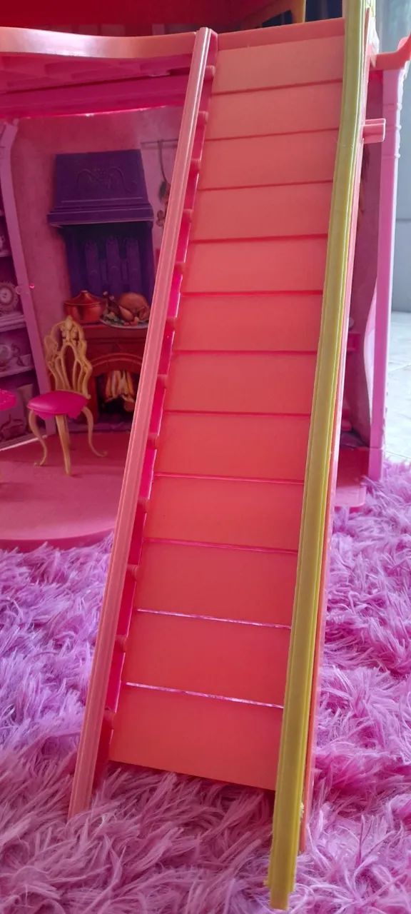Castelo da Barbie e as Três mosqueteiras - não entrego mãos - Foto 4