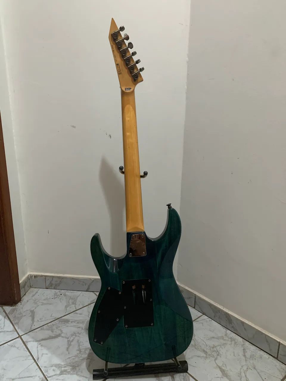 Vendo guitarra LTD MH100