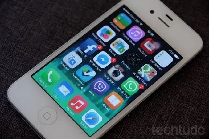 iPhone 4S com defeito Para Pecas