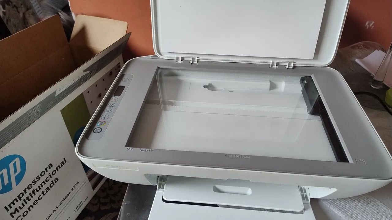 Impressora multifuncional com cartucho para ser carregado