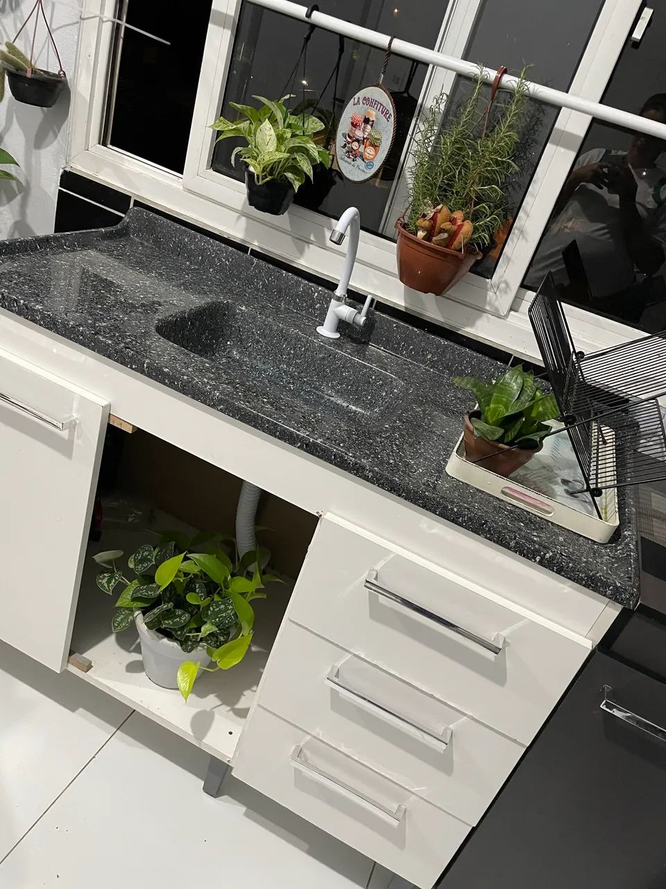 Kitchen counter?64985890207105120