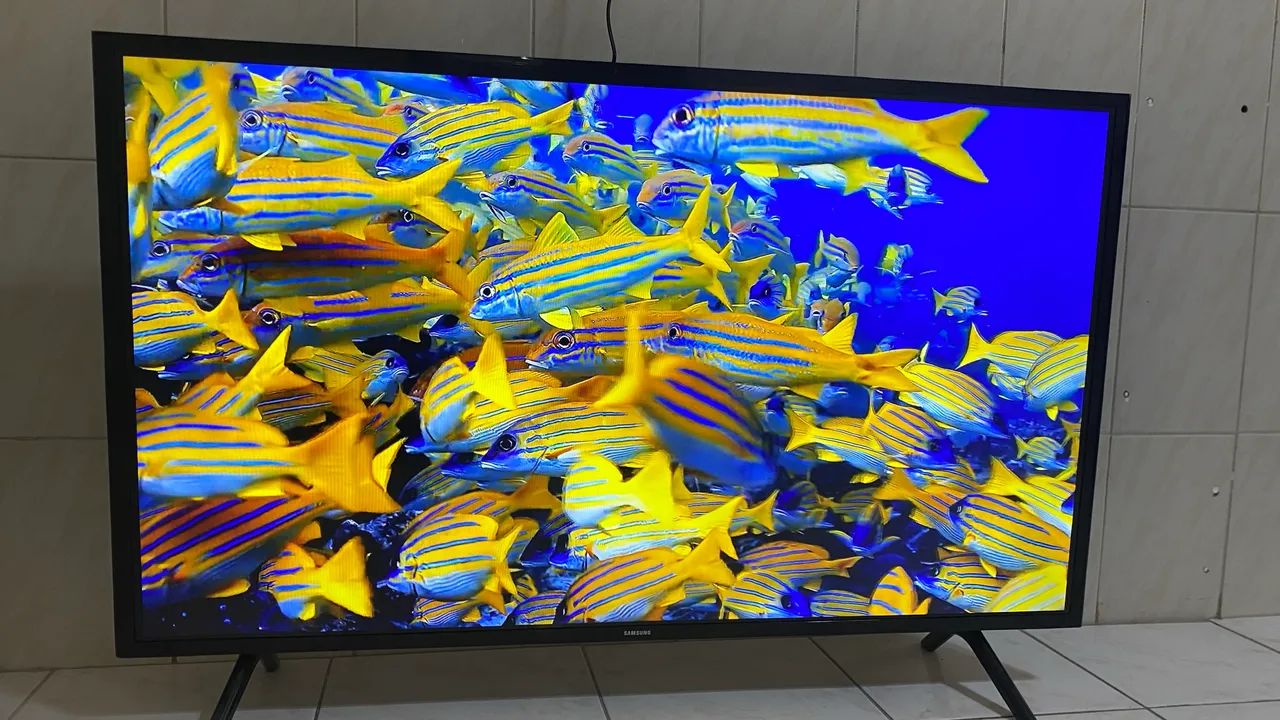 Tv smart 4k 50 polegadas Samsung tizen série 7 sem detalhes  - Foto 2