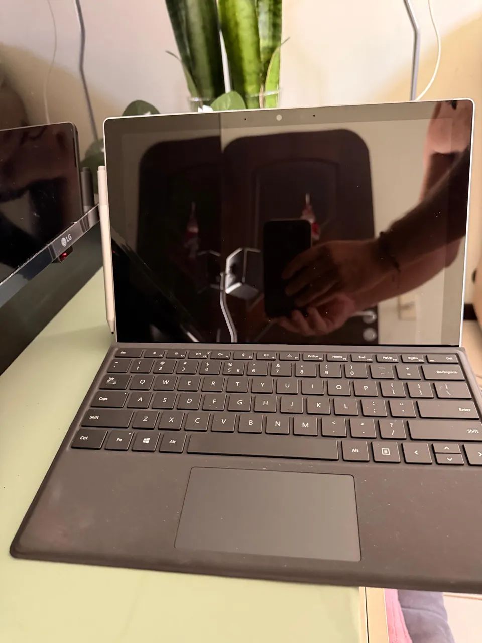 Microsoft Surface Pro 7+ i5 / 8GB / SSD 256GB + teclado + Pen + mouse - estado impecável