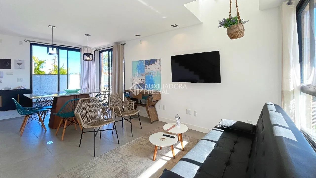 Busca tranquilidade e conforto no Campeche? Esta casa é para você! - Foto 3