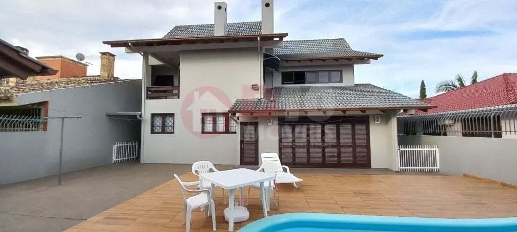 Casa Mobiliada com Piscina e 4 Dormitórios na Vila São José em Araranguá SC - Foto 3
