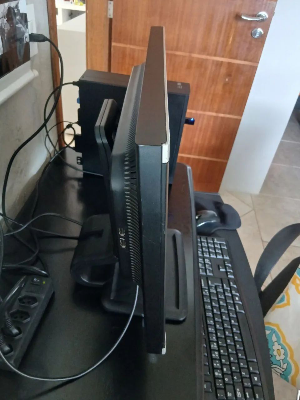 Monitor HP Compaq LA2205WG - Foto 3