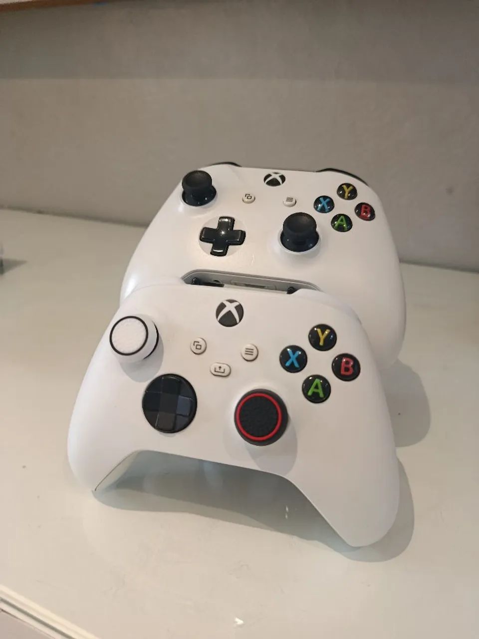 Xbox One S 1TB usado - Foto 3