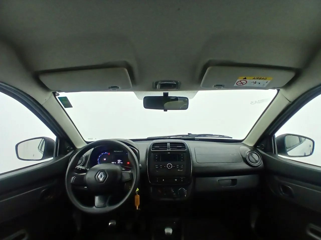 Renault Kwid 1.0 Zen, foto 15 de 18