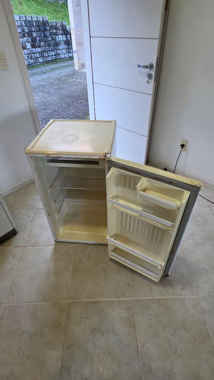 Frigobar Consul Compact 120