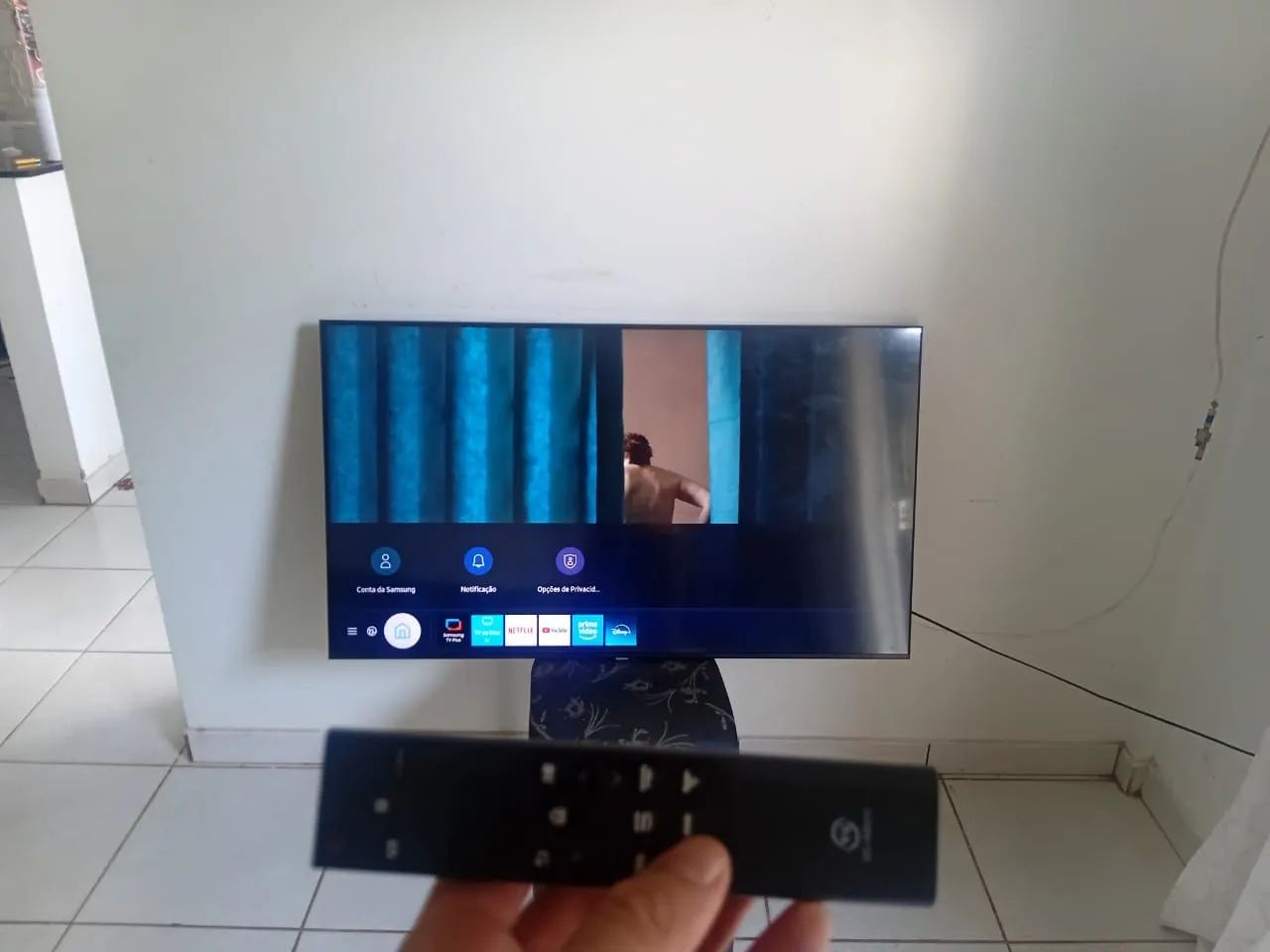 Tv Samsung 55 polegadas smart tem 3 mil canais de filmes e todos aplicativos 