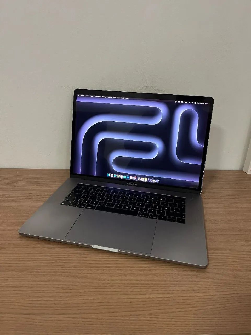 Macbook Pro 2019 - Foto 2