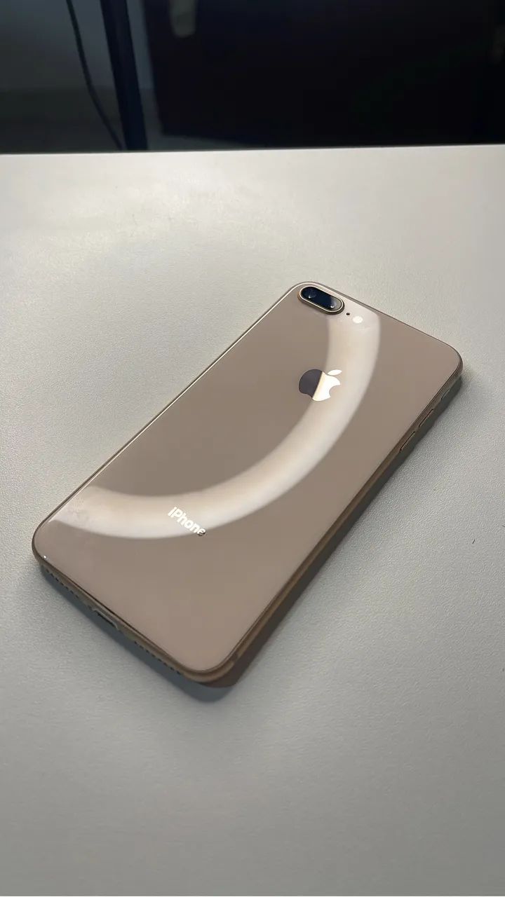 iPhone 8 Plus