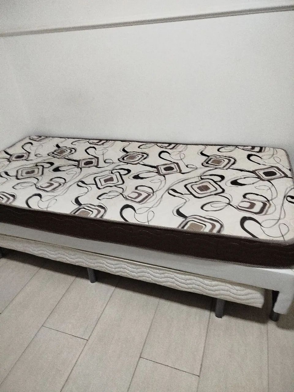 Cama solteiro+ cama auxiliar  - Foto 5