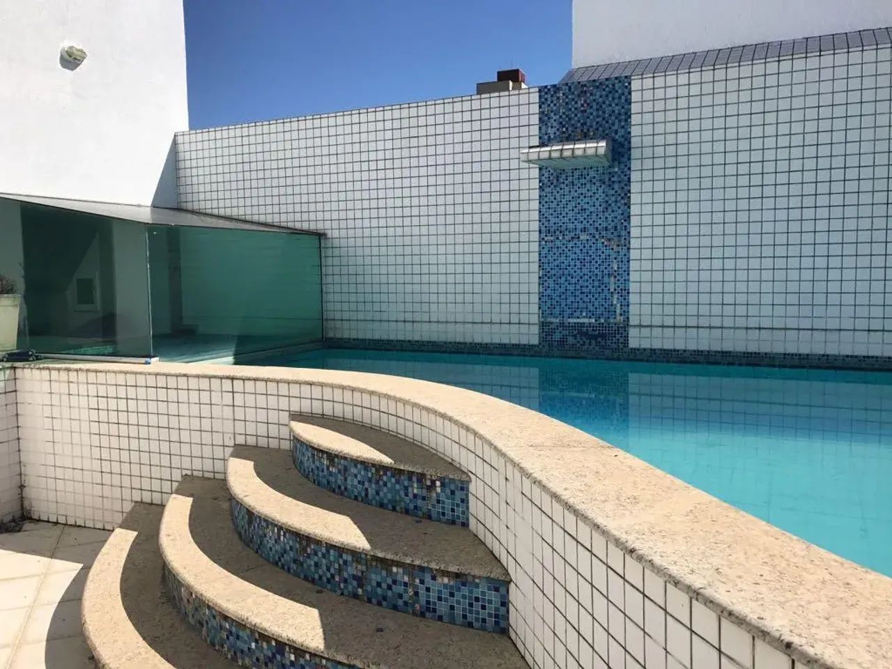 Casa de 465 metros quadrados no Centro com 6 quartos - Foto 2