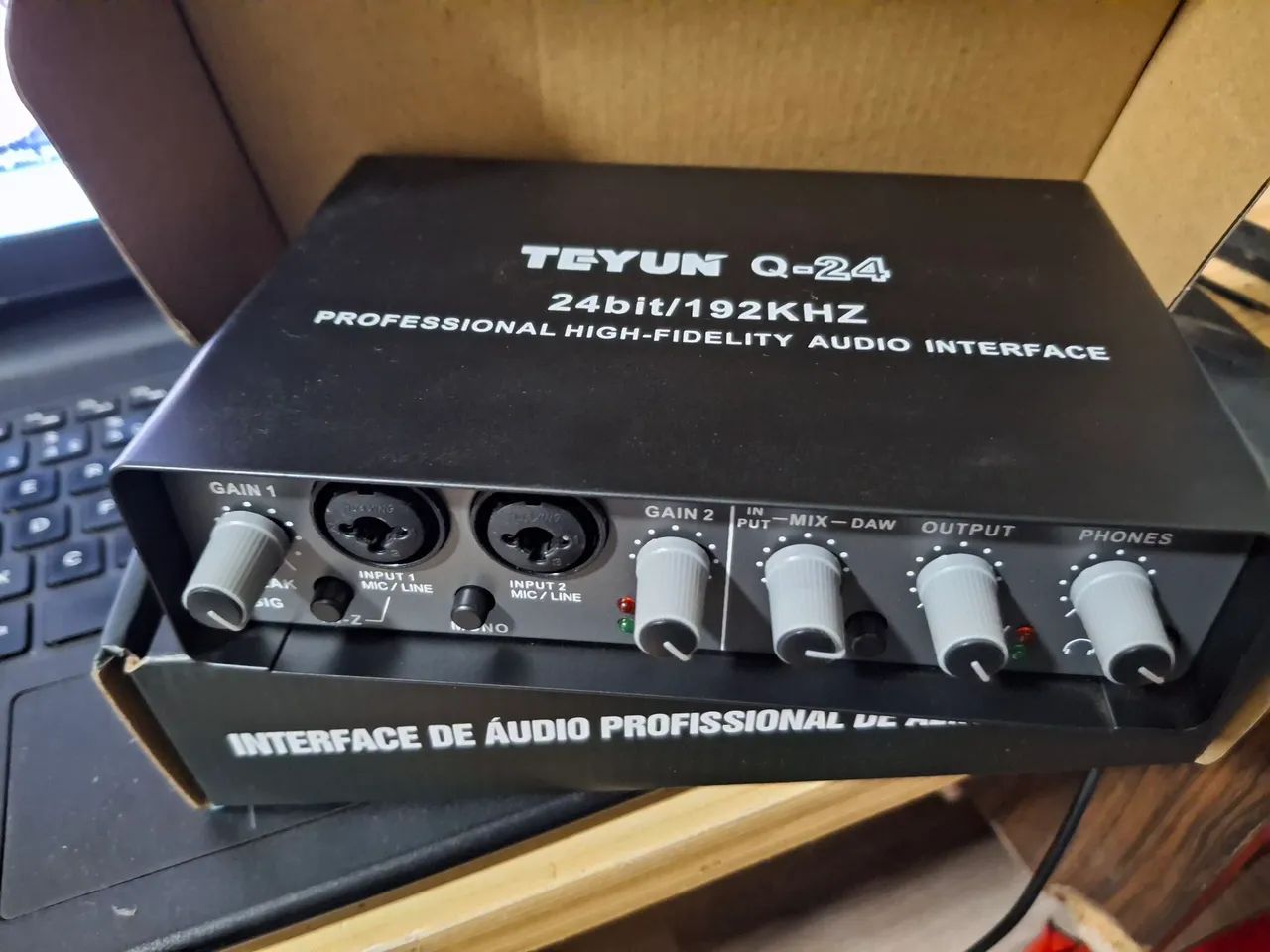 Vendo interface de audio Teyun Q-24 nova + amplificar de fone de ouvido - Foto 4