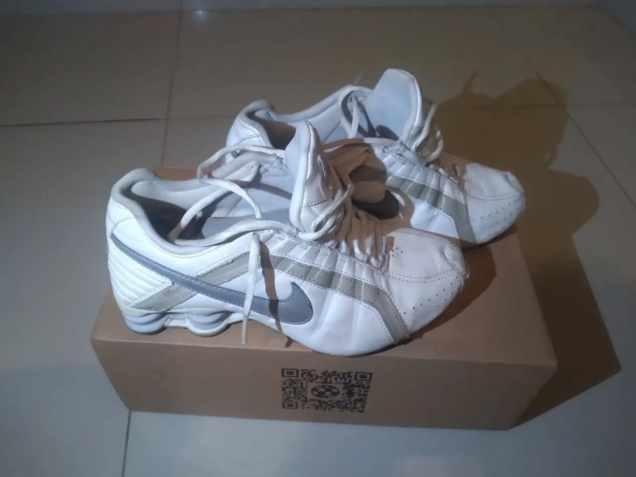 Tênis Nike Shox n. 36
