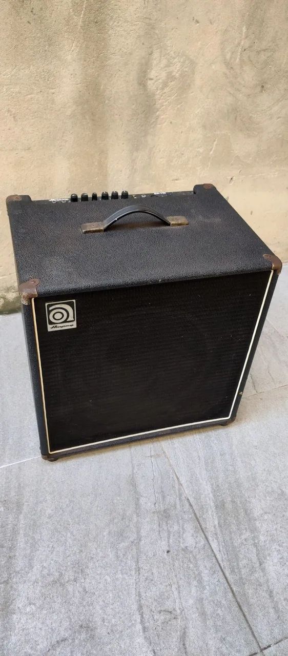 Amplificador ampeg BA-150