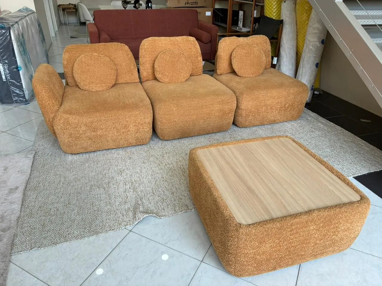 Sofá Fixo - 3 Módulos + Puff (Novo)