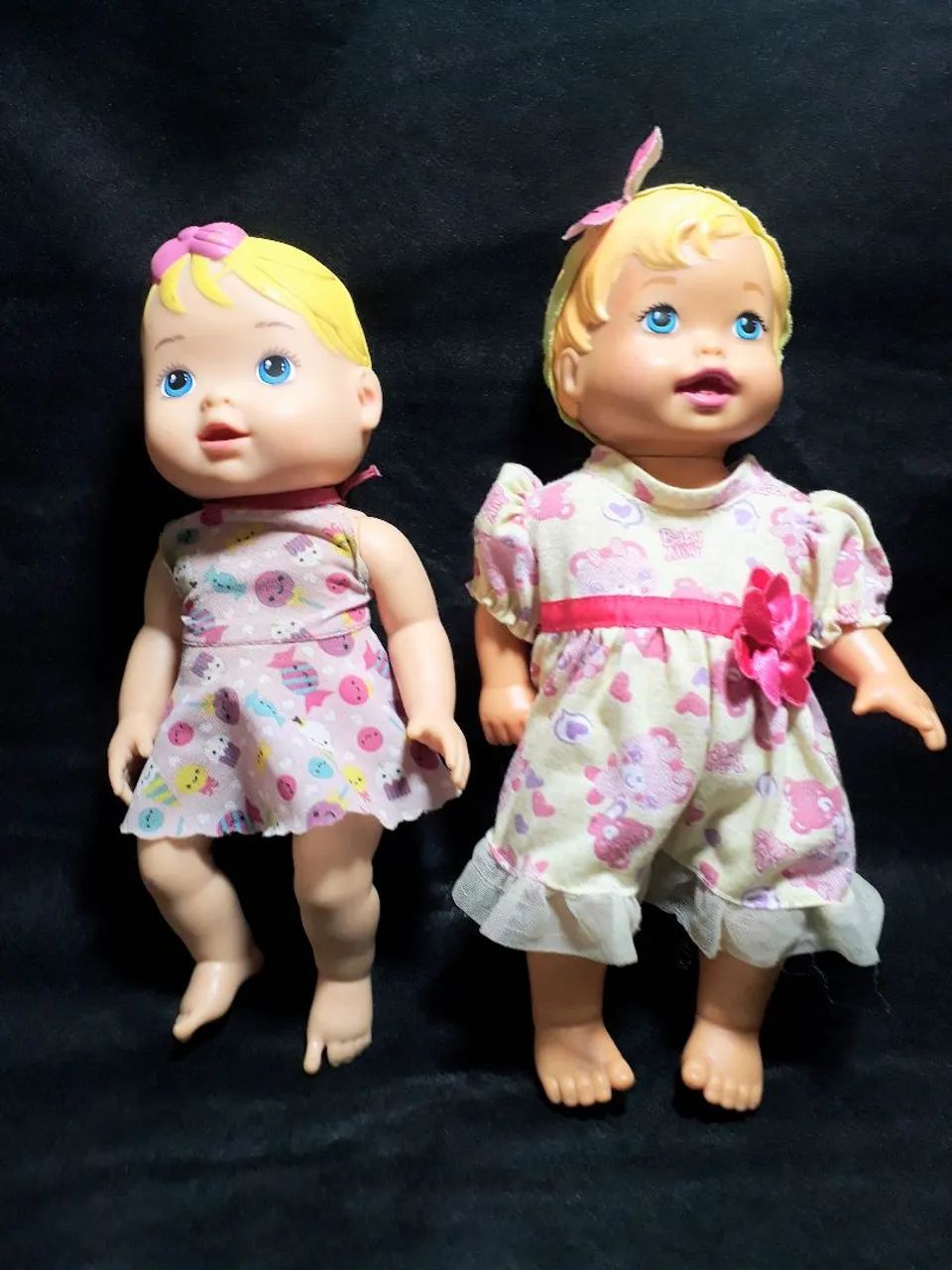 02 bonecas usadas
