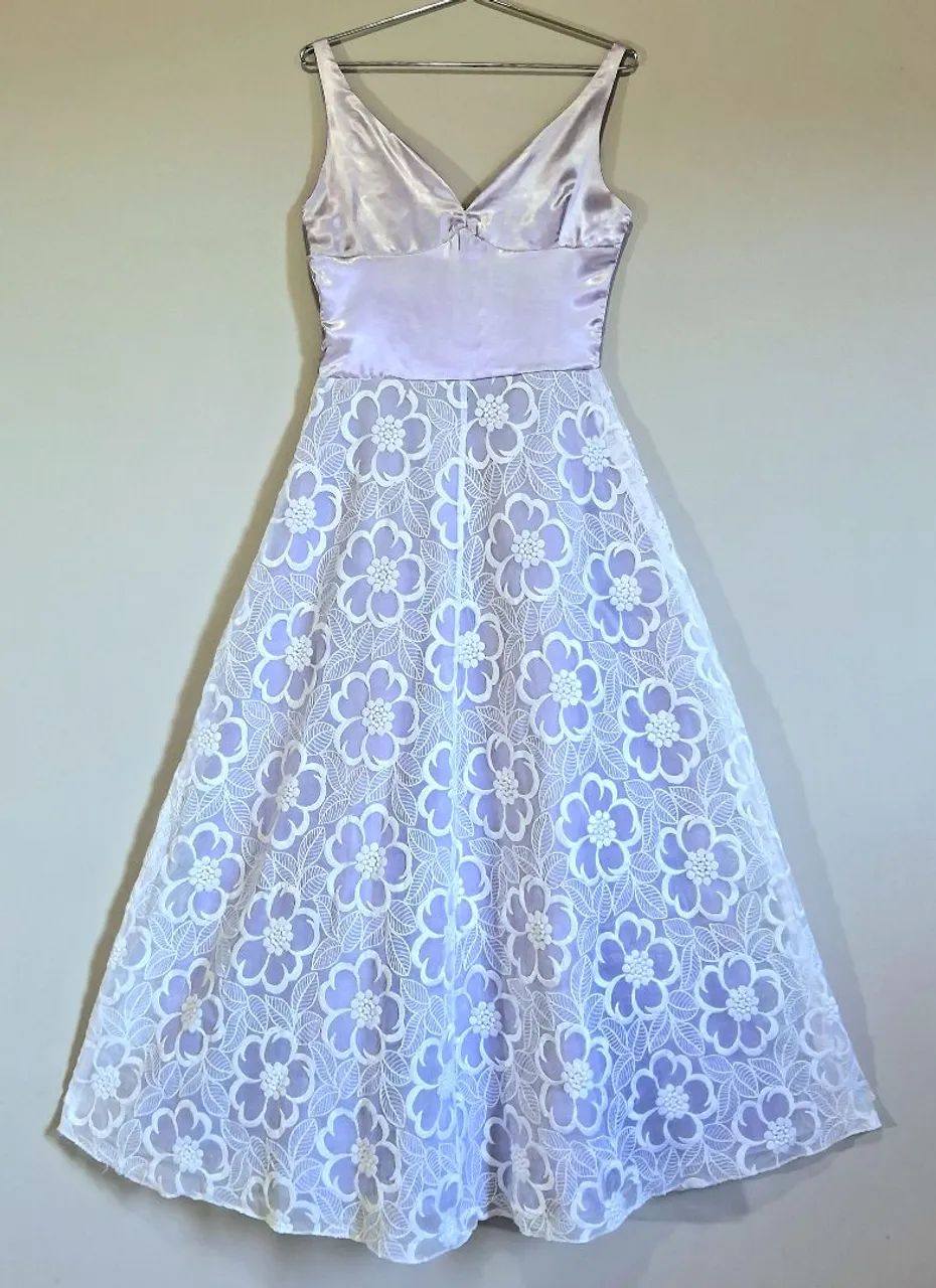 Vestido de festa lilás 