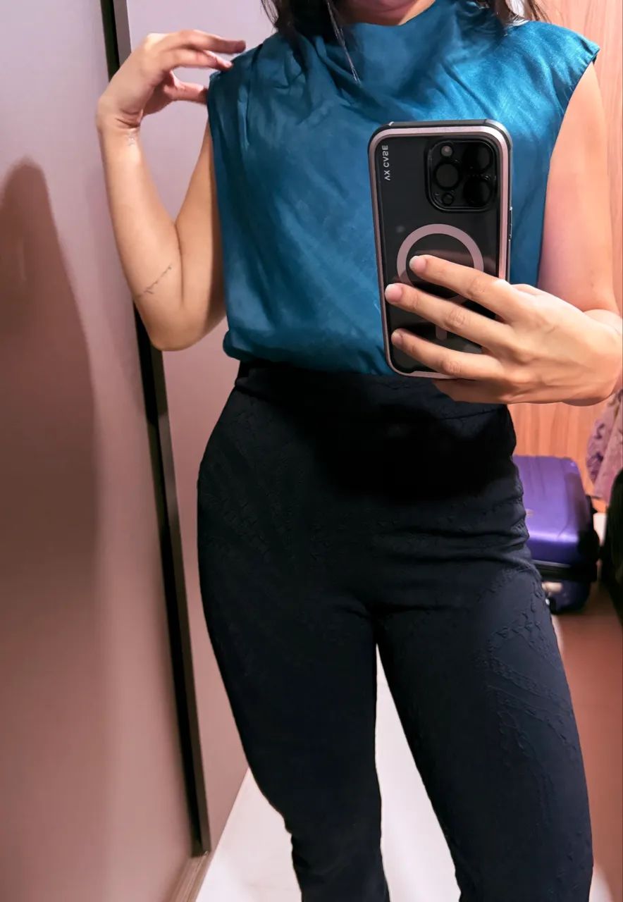 Calça Flare Texturizada Le Lis Blanc - Luxury