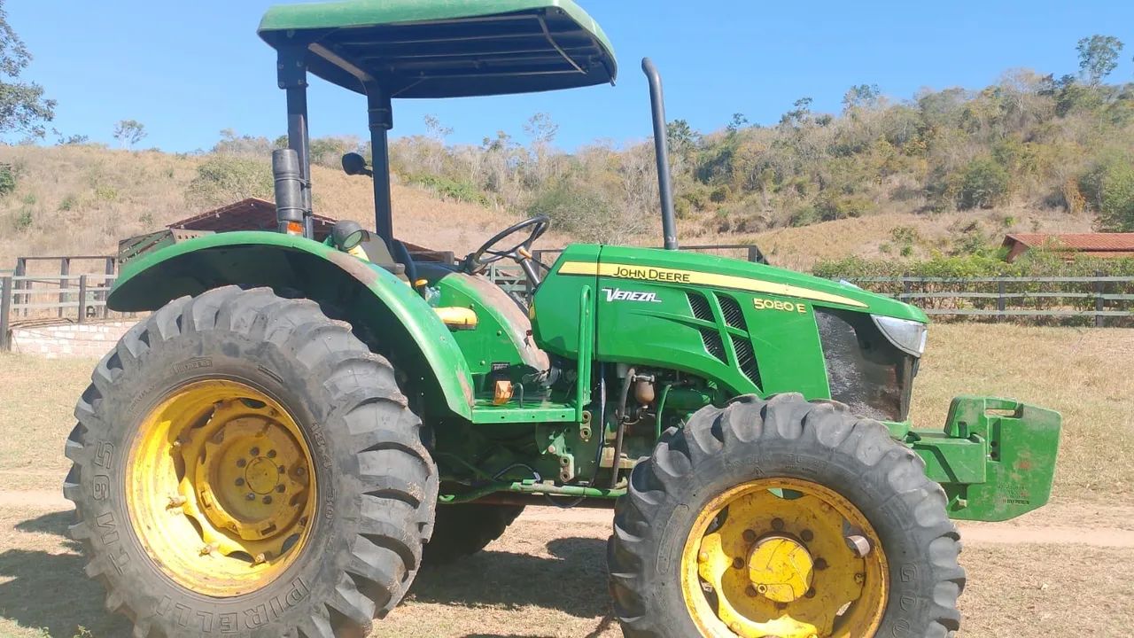 Trator 5080e John Deere 