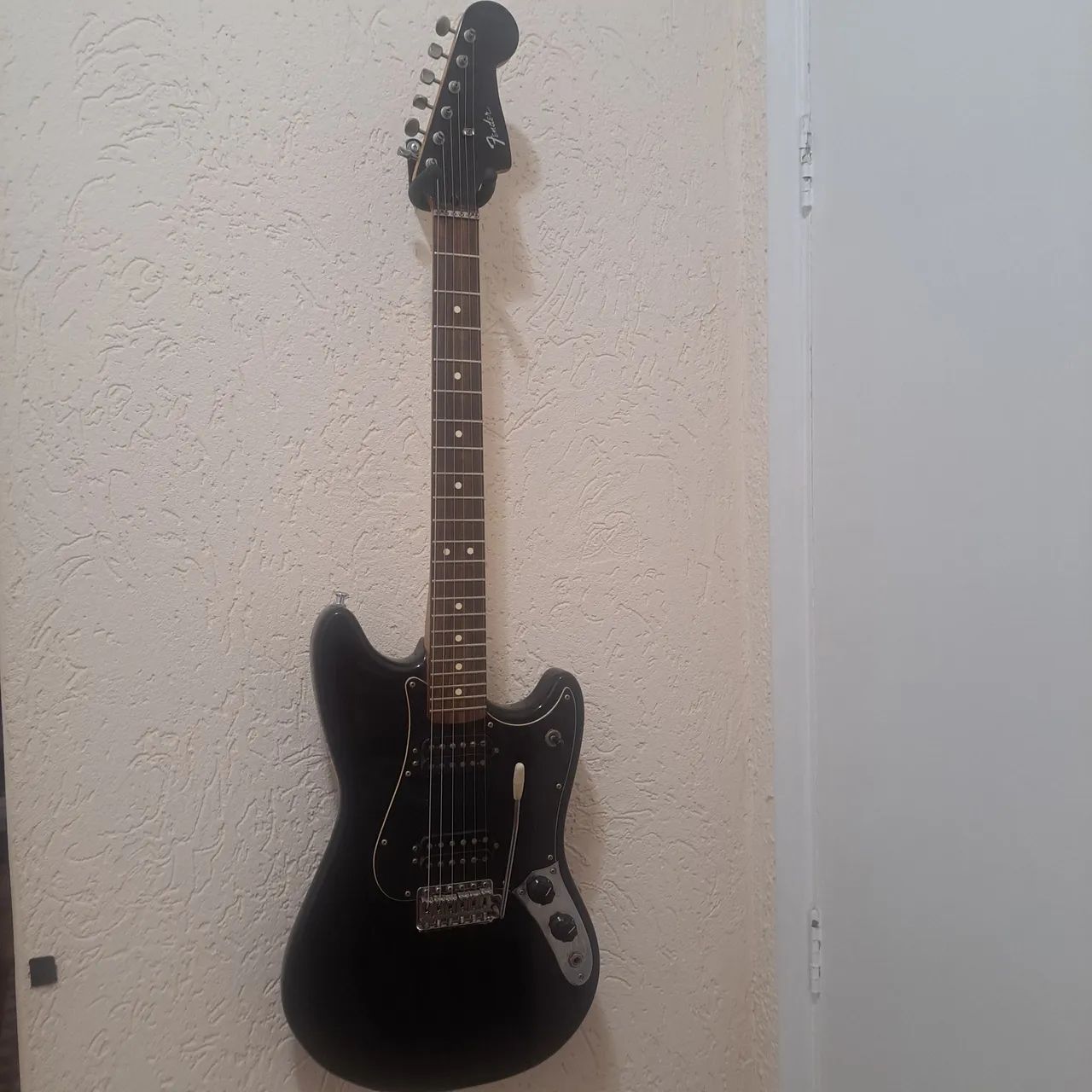 Guitarra Fender Cyclone HH - Instrumentos musicais - Aparecida
