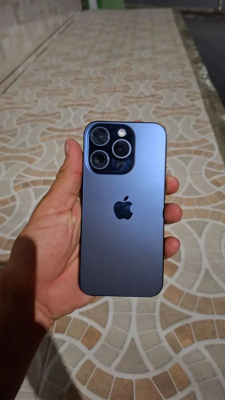 iPhone 15 pro 128gb