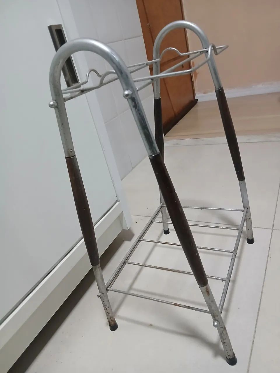 Mesinha retro multiuso anos 70/80 - Foto 4