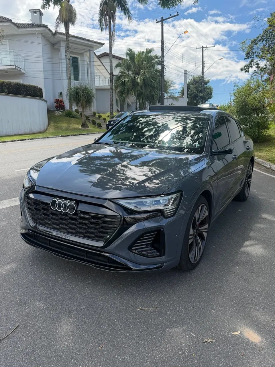 Audi Q8 E-tron Sportb. Perf. Black (elétrico) 2024