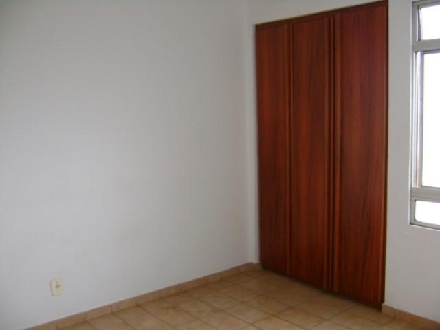 Apartamento 2 quartos 2 banheiros 2 garagem - Foto 5