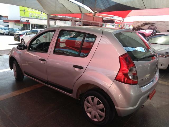 Sandero 1.0 2008/2009 Financio Aceito Troca Temos Palio Gol Punto Uno Siena Ka Celta Clio - Foto 6