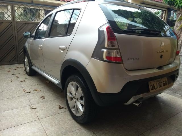 VENDO Sandero Stepway Carro de Procedência