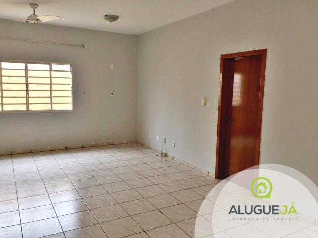 Casa de 4 quartos, residencial ou comercial, no Jardim Itália, em Cuiabá-MT. - Foto 11