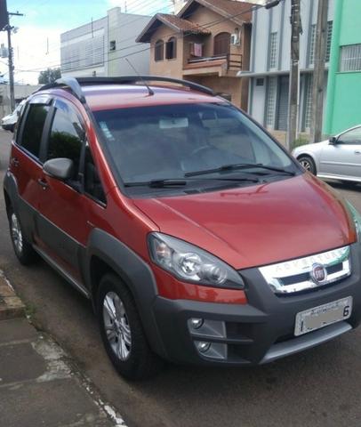 Fiat Idea Adventure 1.8 Dualogic - 2015