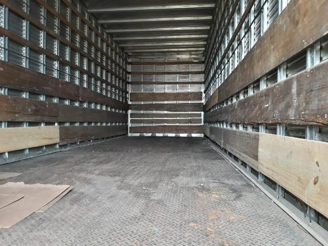 Caminhão bau volvo 260 2011/2012 - Foto 4