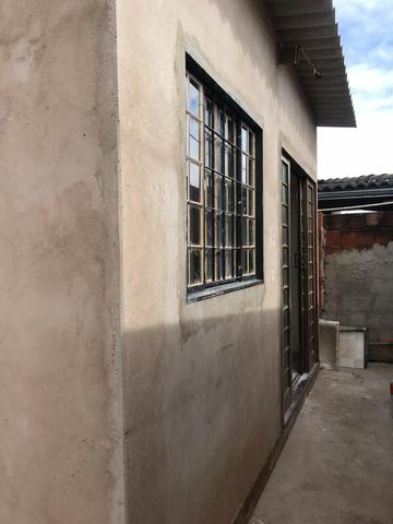Alugo Casa 1 quarto - Nova Colina - 550,00 com garagem !! - Foto 3