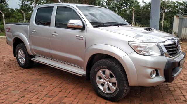 Hilux cd srv 3.0 tdi 4x4 diesel at 13-13