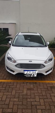 Focus Titanium. 2016 powershift